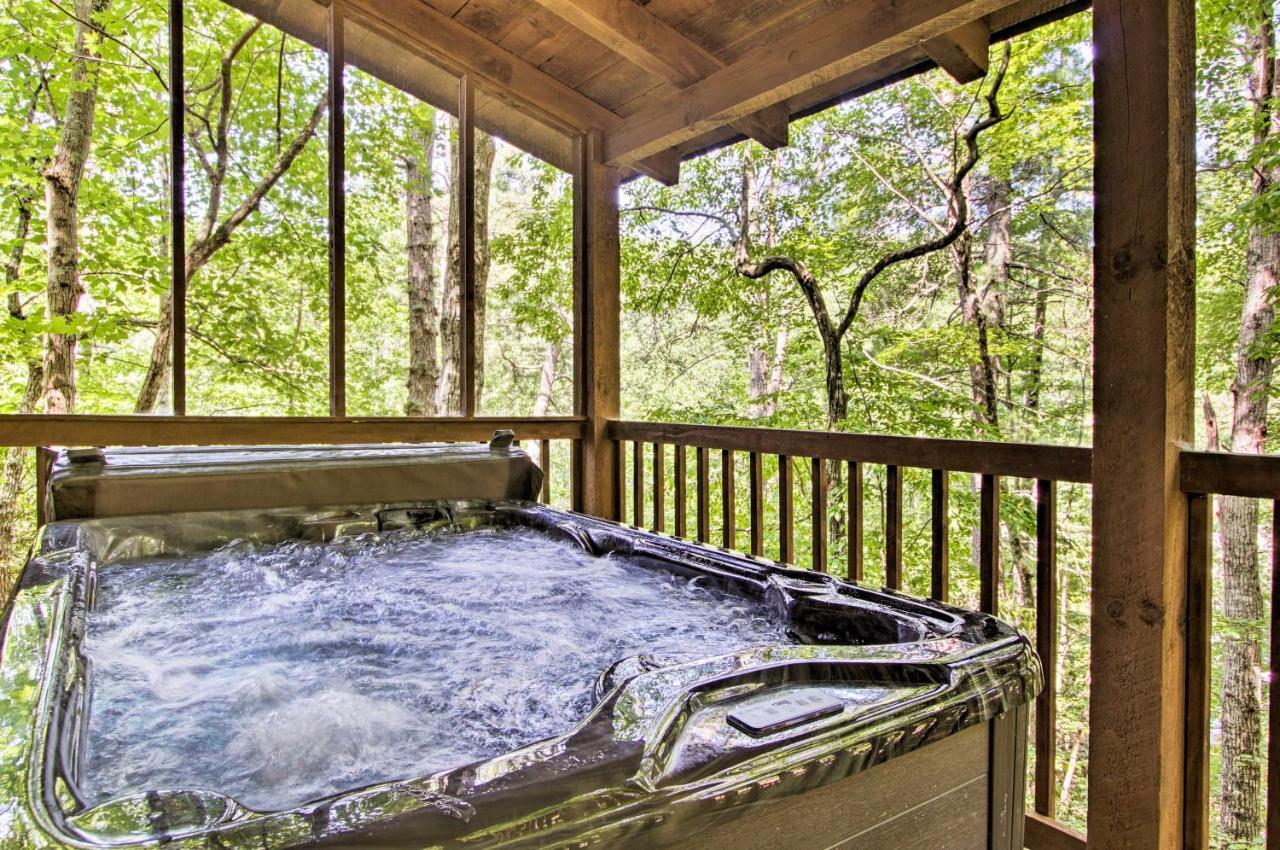 Secluded Forest Cabin, 4 Mi To Downtown Gatlinburg Exterior photo