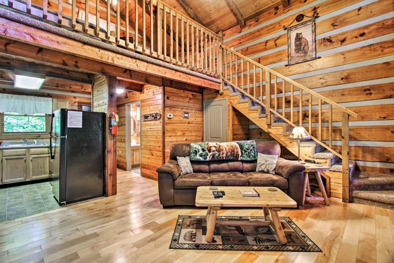 Secluded Forest Cabin, 4 Mi To Downtown Gatlinburg Exterior photo