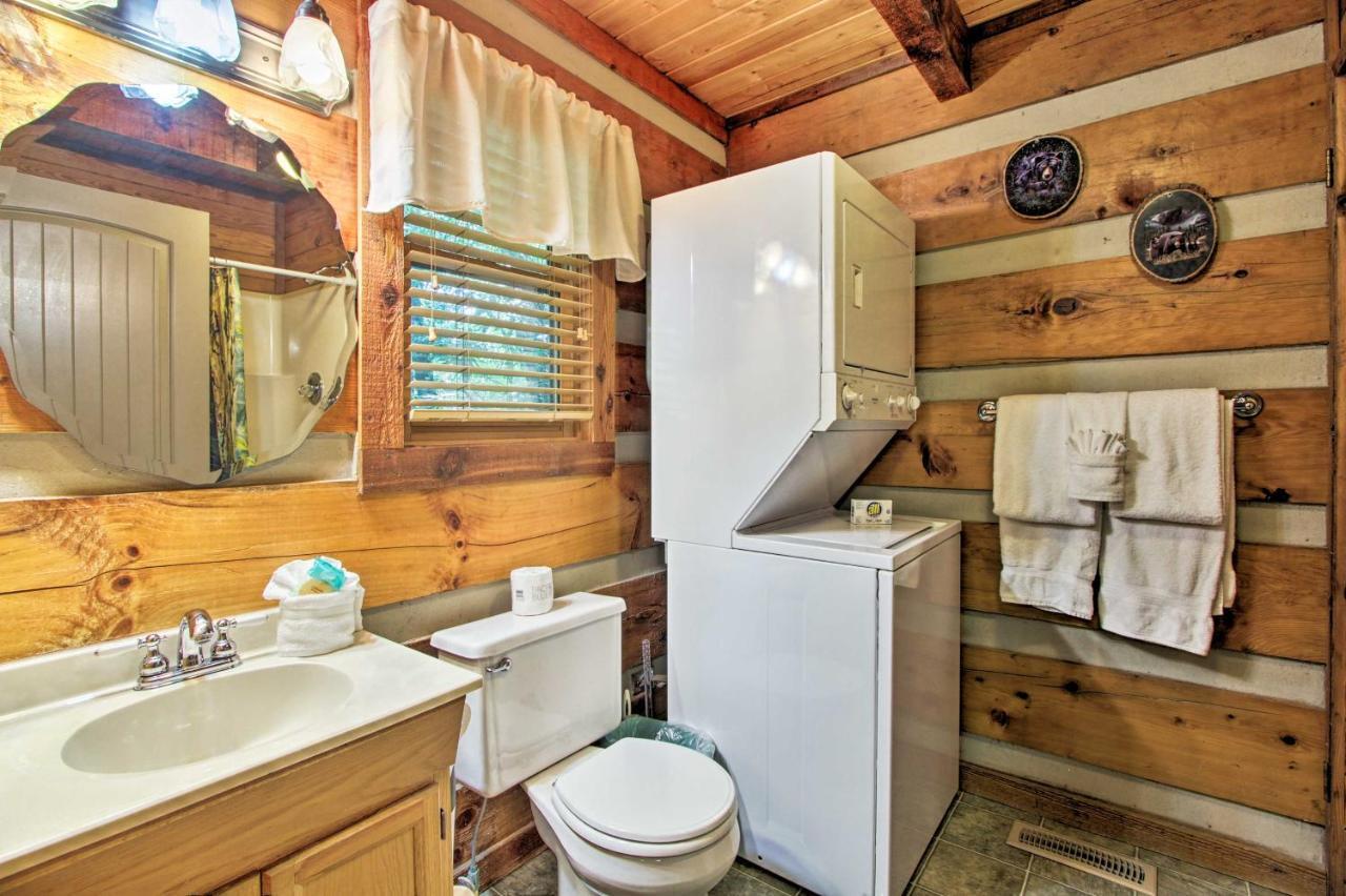 Secluded Forest Cabin, 4 Mi To Downtown Gatlinburg Exterior photo