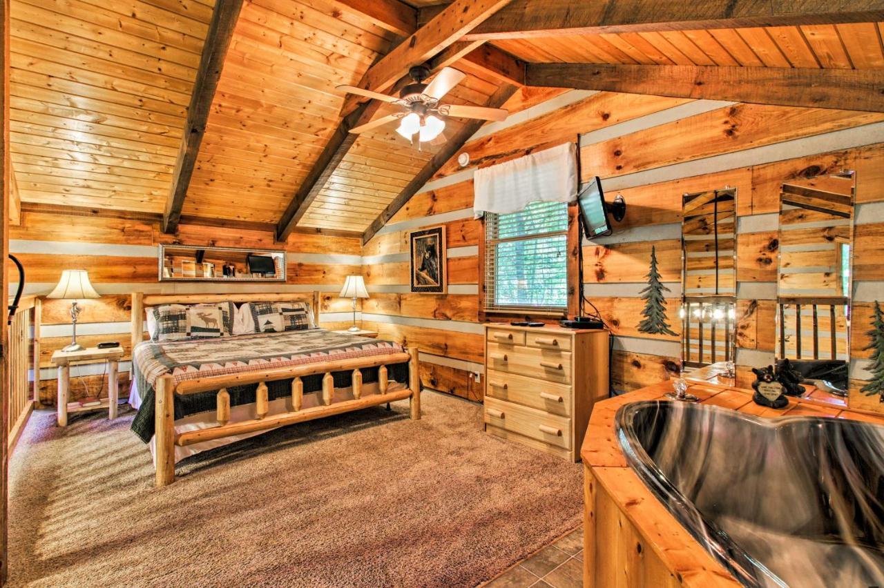 Secluded Forest Cabin, 4 Mi To Downtown Gatlinburg Exterior photo