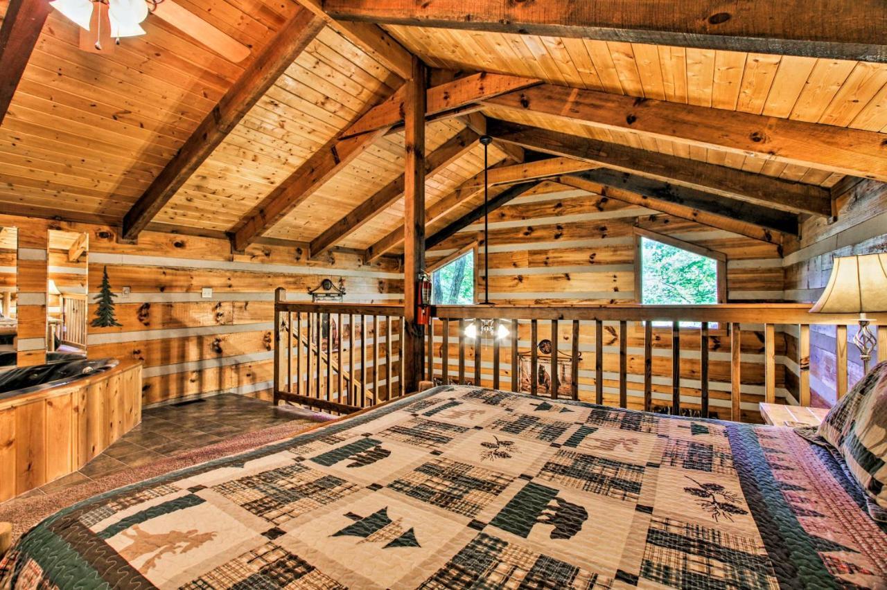 Secluded Forest Cabin, 4 Mi To Downtown Gatlinburg Exterior photo
