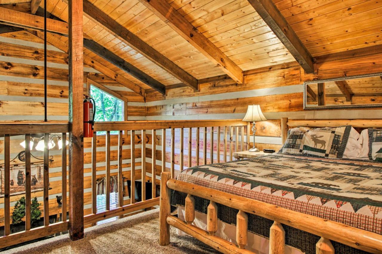 Secluded Forest Cabin, 4 Mi To Downtown Gatlinburg Exterior photo